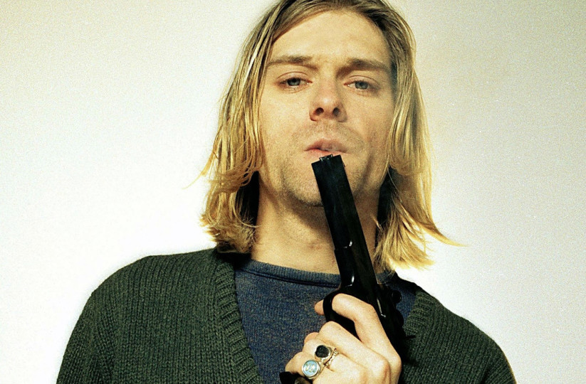 Além de fazer dinheiro pra gravadora, o "Incesticide", paradoxalmente, também serviu como um grito do Nirvana contra o rótulo de pop