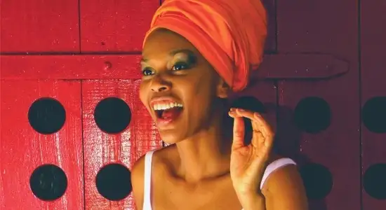 Mariella Santiago lança segundo álbum